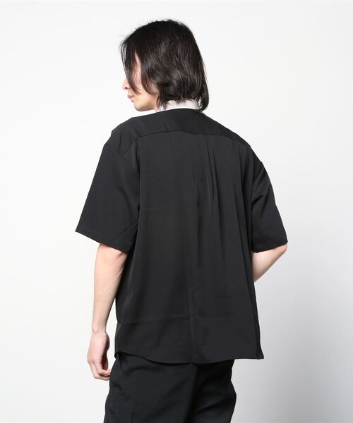 JOHN'S CLOSET（ジョンズクローゼット）の「【a】ナチュラルストレッチポリエステルクレリック半袖ビッグシャツ/ルーズシルエットシャツ（シャツ/ブラウス・メンズ・ホワイト/ブラック/ベージュ/ブルー/グリーン・MEDIUM/LARGE/X-LARGE）」の21枚目の写真