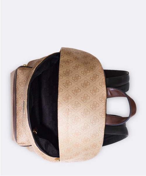 Guess(ゲス)の「VEZZOLA Compact Backpack(バックパック/リュック・メンズ・グレー/ライトベージュ・ONE SIZE)」の4枚目の写真