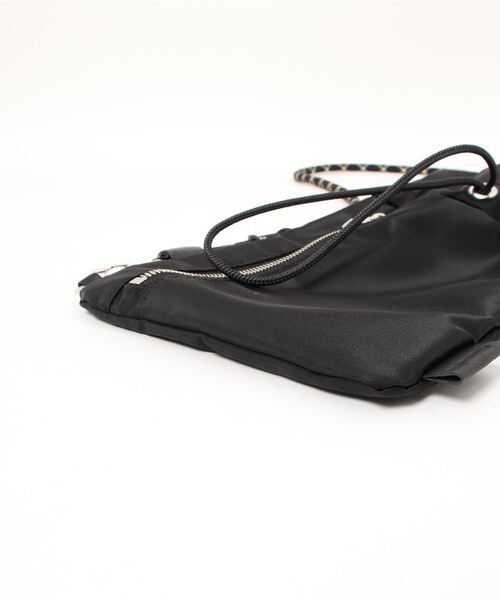 MSPC（エムエスピーシー）の「【YOSEMITE STRAP × MSPC】KINNCHAKU BAG(巾着ショルダーバッグ)（ショルダーバッグ・メンズ・ブラック・FREE）」の7枚目の写真