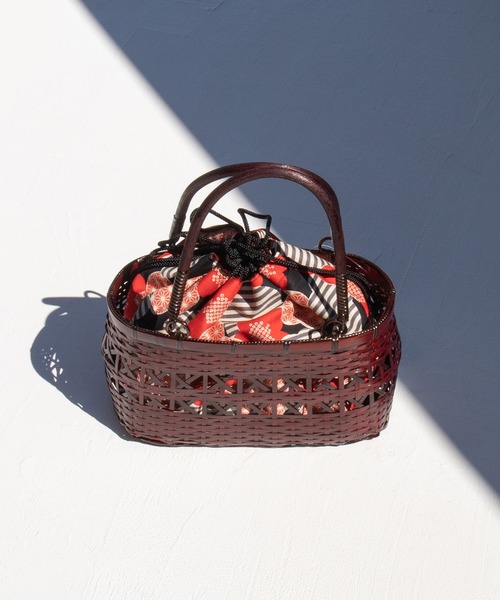 ゆかた館グレース（ユカタカングレース）の「籠バッグ（和装小物・レディース・ストライプ/チェック/ブラック系/ブラック系1/ベージュ系1/ネイビー系/ブルー系/ブルー系1/イエロー系/ピンク系/レッド系/レッド系1/レッド系2/レッド系3/ベージュ系/レッド系その他/ブラック系2/ブラック系3/ピンク/ネイビー系2/ネイビー系1/イエロー系1/レッド系5/レッド系4・FREE）」の5枚目の写真