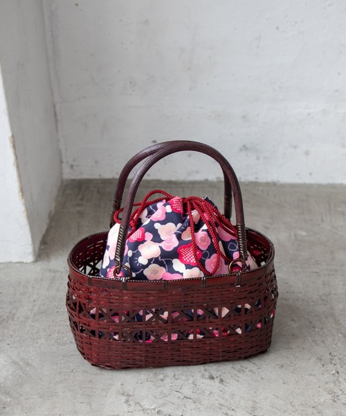 ゆかた館グレース（ユカタカングレース）の「籠バッグ（和装小物・レディース・ストライプ/チェック/ブラック系/ブラック系1/ベージュ系1/ネイビー系/ブルー系/ブルー系1/イエロー系/ピンク系/レッド系/レッド系1/レッド系2/レッド系3/ベージュ系/レッド系その他/ブラック系2/ブラック系3/ピンク/ネイビー系2/ネイビー系1/イエロー系1/レッド系5/レッド系4・FREE）」の8枚目の写真