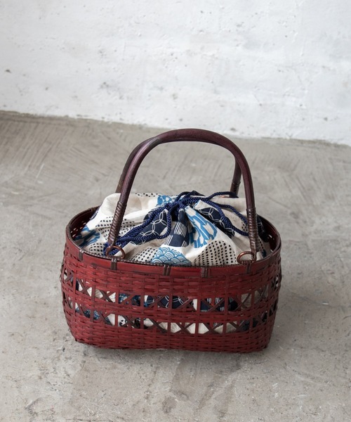 ゆかた館グレース（ユカタカングレース）の「籠バッグ（和装小物・レディース・ストライプ/チェック/ブラック系/ブラック系1/ベージュ系1/ネイビー系/ブルー系/ブルー系1/イエロー系/ピンク系/レッド系/レッド系1/レッド系2/レッド系3/ベージュ系/レッド系その他/ブラック系2/ブラック系3/ピンク/ネイビー系2/ネイビー系1/イエロー系1/レッド系5/レッド系4・FREE）」の11枚目の写真