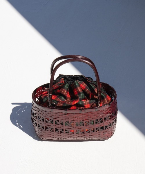 ゆかた館グレース（ユカタカングレース）の「籠バッグ（和装小物・レディース・ストライプ/チェック/ブラック系/ブラック系1/ベージュ系1/ネイビー系/ブルー系/ブルー系1/イエロー系/ピンク系/レッド系/レッド系1/レッド系2/レッド系3/ベージュ系/レッド系その他/ブラック系2/ブラック系3/ピンク/ネイビー系2/ネイビー系1/イエロー系1/レッド系5/レッド系4・FREE）」の17枚目の写真