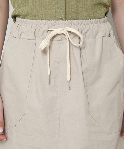 ALAND(エーランド)の「3.3Field Trip/TIEWAIST MIDIスカート 2297717(スカート・レディース・アイボリー/ネイビー/ベージュ・FREE)」の20枚目の写真