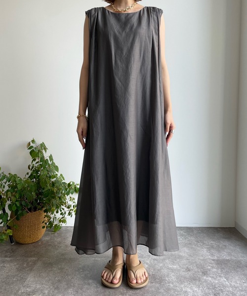 DouDou(ドゥドゥ)の「バック深Vコットンシルクタンクワンピース(ワンピース・レディース・チャコールグレー/ブラック・FREE)」の21枚目の写真