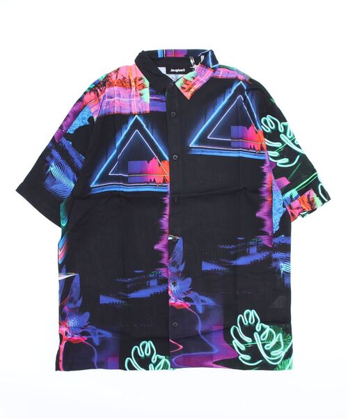 Desigual（デシグアル）の「メンズ 半袖シャツ JABAL（シャツ/ブラウス・メンズ・ブラック・S/M/L/XL/XXL）」の3枚目の写真