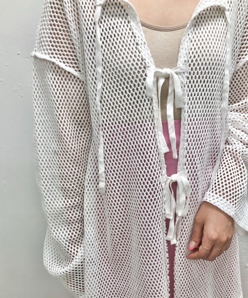 Kastane（カスタネ）の「メッシュ2WAYオーバーカーディガン（カーディガン/ボレロ・レディース・オフホワイト/ブラック/ベージュ・FREE）」の5枚目の写真