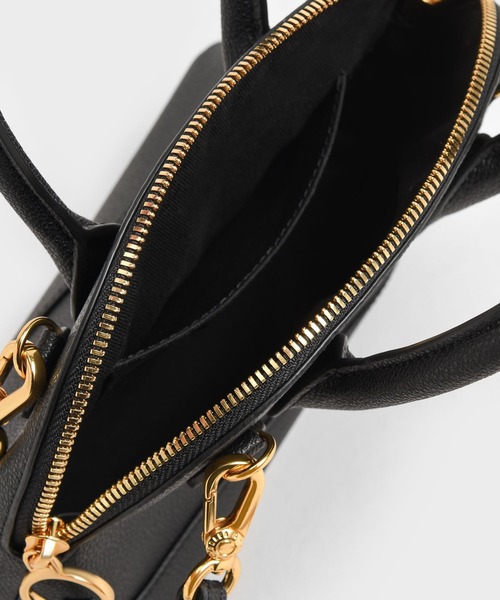 CHARLES & KEITH(チャールズ & キース)の「Harmonee ハーモニー ボウリングバッグ(ショルダーバッグ・レディース・グリーン/ブラック/オレンジ系その他3/ベージュ・S)」の8枚目の写真