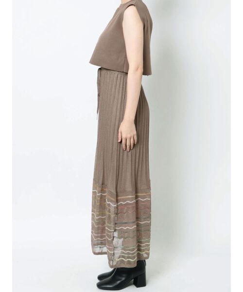 LAGUNAMOON（ラグナムーン）の「ウェーブレインボーニットワンピース（ワンピース・レディース・アイボリー/ブラック/カーキ/ブラウン/パープル・SMALL/MEDIUM）」の12枚目の写真