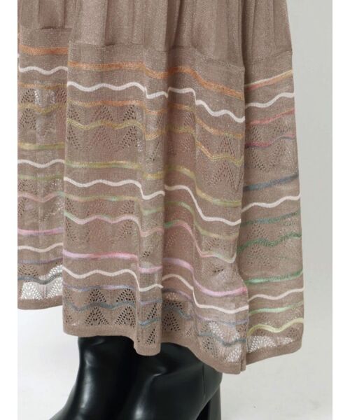LAGUNAMOON（ラグナムーン）の「ウェーブレインボーニットワンピース（ワンピース・レディース・アイボリー/ブラック/カーキ/ブラウン/パープル・SMALL/MEDIUM）」の8枚目の写真