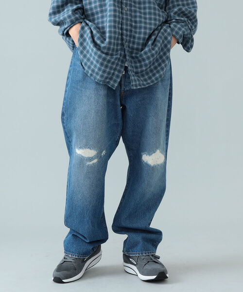 BEAMS（ビームス）の「BEAMS / ダメージ ワイドデニム（その他パンツ・メンズ・ブラック系その他4/インディゴブルー・M/L/S/XL）」の9枚目の写真