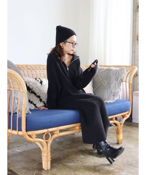 Ungrid(アングリッド)の「ハイネックジップニットワンピース(ワンピース・レディース・ブルー/ブラウン/ブラック・FREE)」の19枚目の写真