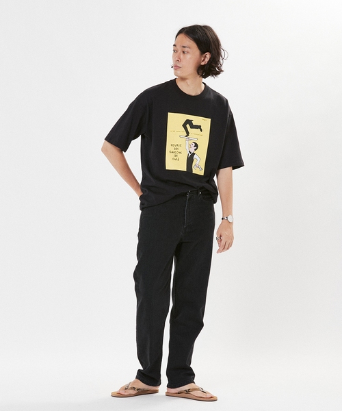 EDIFICE（エディフィス）の「【SAVIGAC / サビニャック】別注 Vacances a Trouville プリント Tシャツ（Tシャツ/カットソー・メンズ・ホワイト/ブラック/ライトホワイト/ブラック系その他/White/オフホワイト/ホワイト×ホワイト/ホワイト系その他・MEDIUM/LARGE）」の19枚目の写真