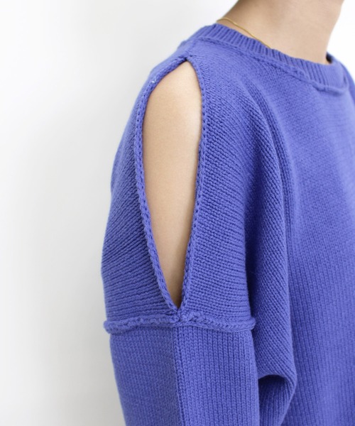 MLI'A（エムリア）の「肩スリットニット（ニット/セーター・レディース・ブラック/オレンジ/ブルー/ナチュラル・M）」の8枚目の写真