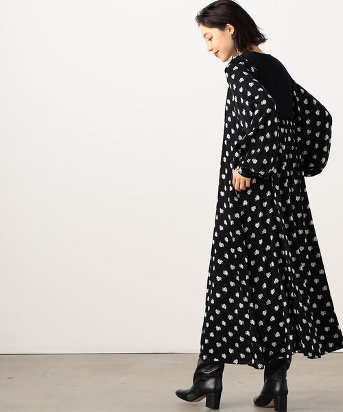 【美品♡WEB限定】2022モデル　ヌキテパ　フラワープリントワンピー　ス　F ne Quittez pasのフラワープリントワンピース【STANDARD BOOK