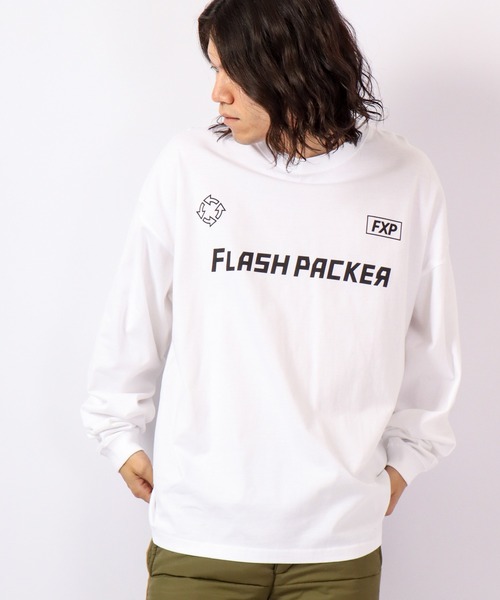 FLASH PACKER(フラッシュパッカー)の「FLASH PACKER ビッグシルエット 長袖Tシャツ(Tシャツ/カットソー・メンズ・ブラック/ホワイト・XL/M/L)」の1枚目の写真