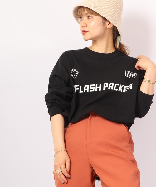 FLASH PACKER(フラッシュパッカー)の「FLASH PACKER ビッグシルエット 長袖Tシャツ(Tシャツ/カットソー・メンズ・ブラック/ホワイト・XL/M/L)」の2枚目の写真