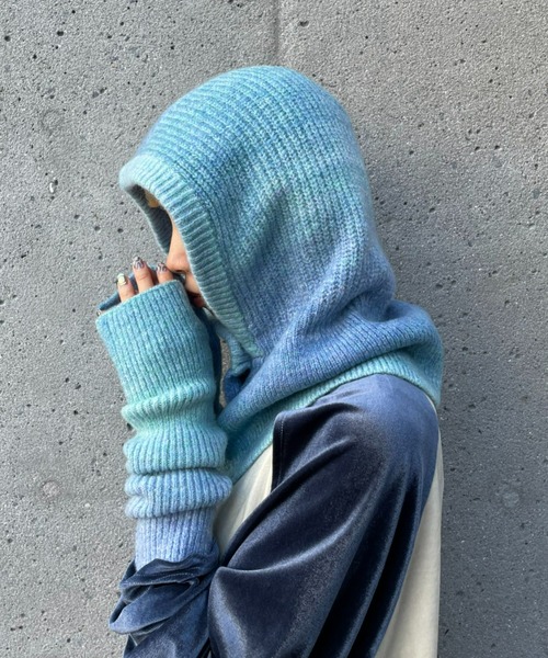 CIAOPANIC（チャオパニック）の「グラデーションボタン付きバラクラバ（ニットキャップ/ビーニー・レディース・ブラウン/レッド/ブルー・ONE SIZE）」の7枚目の写真