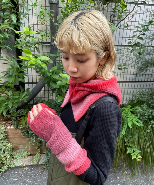 CIAOPANIC（チャオパニック）の「グラデーションボタン付きバラクラバ（ニットキャップ/ビーニー・レディース・ブラウン/レッド/ブルー・ONE SIZE）」の18枚目の写真