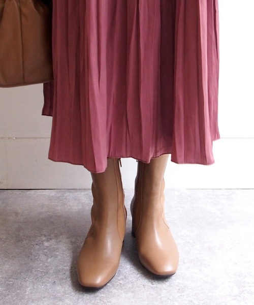 cava cava(サヴァサヴァ)の「ストレッチショートブーツ -1320497(ブーツ・レディース・ブラック/グレイッシュベージュ/ダークブラウン・22.5cm/24.5cm/24.0cm/23.0cm/23.5cm)」の3枚目の写真