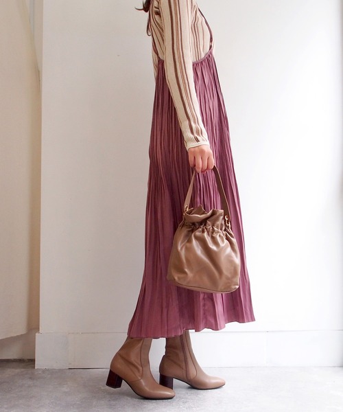 cava cava(サヴァサヴァ)の「ストレッチショートブーツ -1320497(ブーツ・レディース・ブラック/グレイッシュベージュ/ダークブラウン・22.5cm/24.5cm/24.0cm/23.0cm/23.5cm)」の17枚目の写真