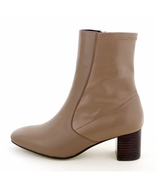 cava cava(サヴァサヴァ)の「ストレッチショートブーツ -1320497(ブーツ・レディース・ブラック/グレイッシュベージュ/ダークブラウン・22.5cm/24.5cm/24.0cm/23.0cm/23.5cm)」の18枚目の写真