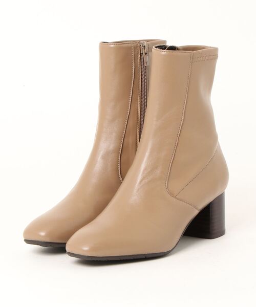 cava cava(サヴァサヴァ)の「ストレッチショートブーツ -1320497(ブーツ・レディース・ブラック/グレイッシュベージュ/ダークブラウン・22.5cm/24.5cm/24.0cm/23.0cm/23.5cm)」の22枚目の写真