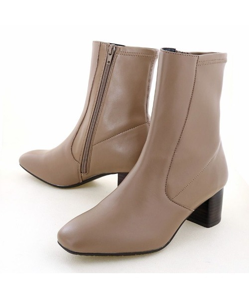 cava cava(サヴァサヴァ)の「ストレッチショートブーツ -1320497(ブーツ・レディース・ブラック/グレイッシュベージュ/ダークブラウン・22.5cm/24.5cm/24.0cm/23.0cm/23.5cm)」の20枚目の写真