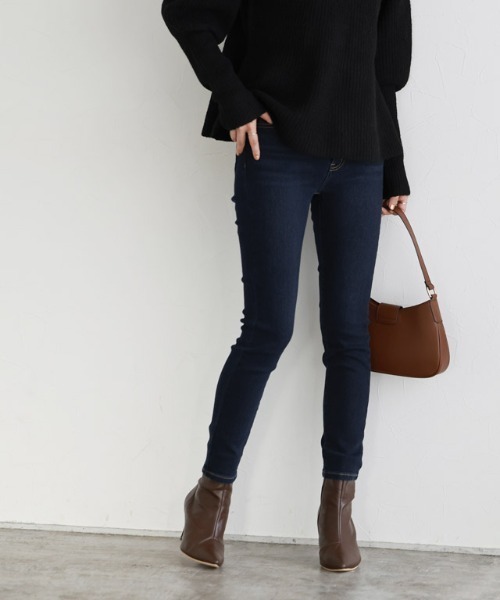 Pierrot（ピエロ）の「裏起毛アンクルスキニーデニム（デニムパンツ・レディース・ブラック/ブルー系その他2/ブラック系その他/ブルー系その他/ネイビー/インディゴブルー・M/L/LL/3L/4L/XS/S）」の5枚目の写真