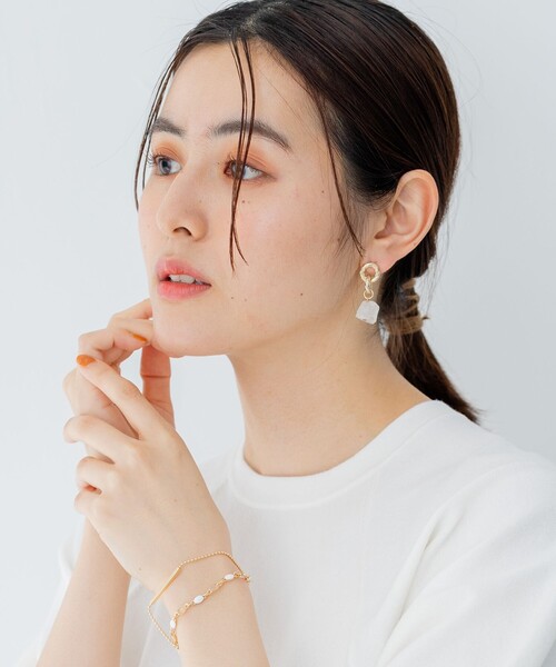 組曲(クミキョク)の「ナチュラルストーン ピアス(ピアス(両耳用)・レディース・グリーン系/ピンク系/ホワイト系・F)」の2枚目の写真
