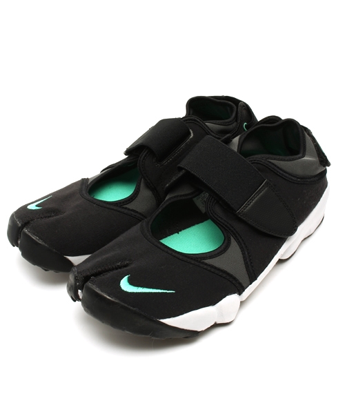 NIKE（ナイキ）の「NIKE / エア リフト（スニーカー・メンズ・ライトグレー/ブラック・27/26/28）」の2枚目の写真