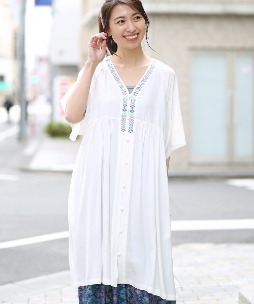 チチカカ（チチカカ）の「キカ刺繍チュニックワンピース（チュニック・レディース・ホワイト/ブラック/グリーン・FREE）」の5枚目の写真