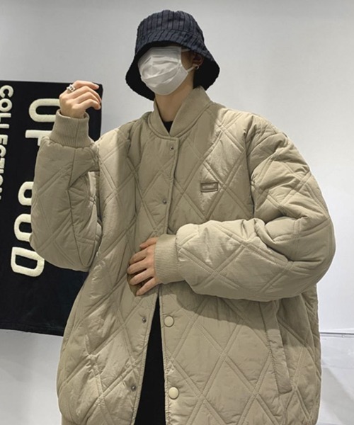 NOWLE（ノウル）の「【NOWLE】ワンポイント ノーカラー キルティングブルゾン/中綿ブルゾン（ブルゾン・メンズ・カーキ/ブラック/ベージュ・MEDIUM/LARGE/X-LARGE）」の16枚目の写真