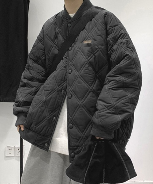 NOWLE（ノウル）の「【NOWLE】ワンポイント ノーカラー キルティングブルゾン/中綿ブルゾン（ブルゾン・メンズ・カーキ/ブラック/ベージュ・MEDIUM/LARGE/X-LARGE）」の21枚目の写真