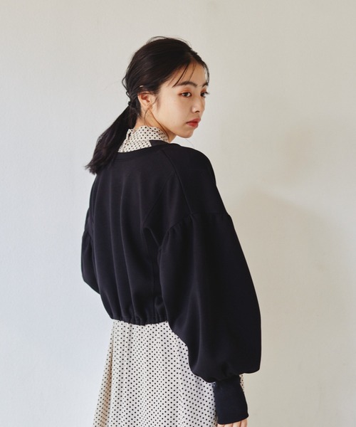 idem(イデム)の「【ZOZOTOWN限定】2way drost cardigan/2wayドロストショートカーディガン(カーディガン/ボレロ・レディース・グレイッシュベージュ/ブラック/ピンク・FREE)」の14枚目の写真