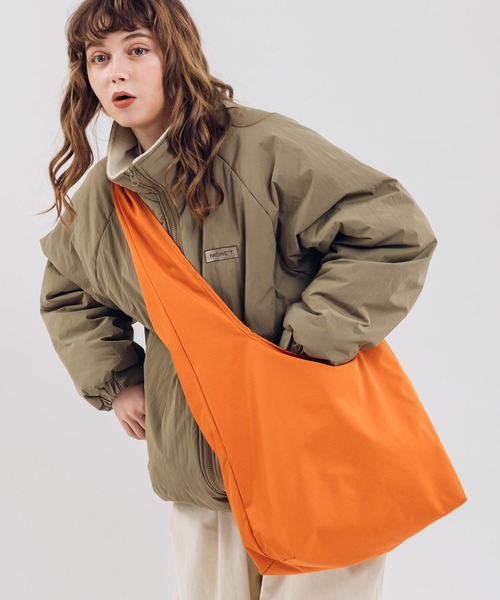 MUHET（ミュエータ）の「ショルダーバッグ（ショルダーバッグ・レディース・オレンジ/ブラック/オフホワイト・FREE）」の19枚目の写真