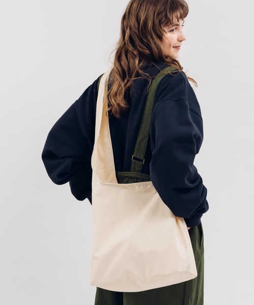 MUHET（ミュエータ）の「ショルダーバッグ（ショルダーバッグ・レディース・オレンジ/ブラック/オフホワイト・FREE）」の7枚目の写真