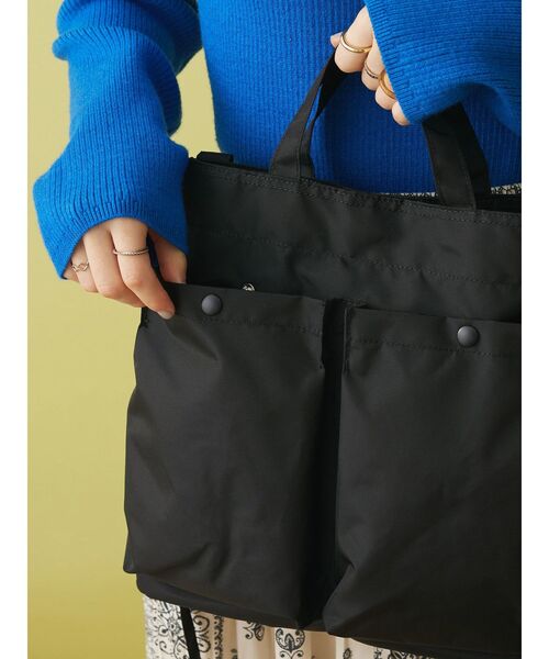 CRAFT STANDARD BOUTIQUE（クラフトスタンダードブティック）の「エアヘルメットショルダー（ショルダーバッグ・レディース・ブラック/カーキ・FREE）」の7枚目の写真