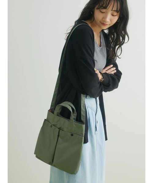 CRAFT STANDARD BOUTIQUE（クラフトスタンダードブティック）の「エアヘルメットショルダー（ショルダーバッグ・レディース・ブラック/カーキ・FREE）」の10枚目の写真