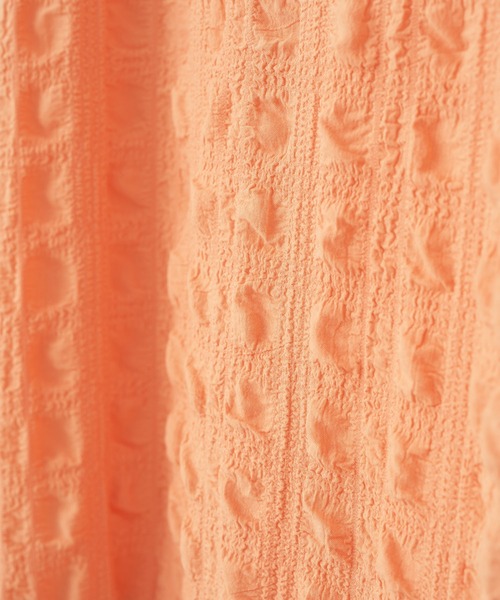 earth music&ecology(アースミュージックアンドエコロジー)の「シャーリングギャザー切替キャミドレ(ワンピース・レディース・アイボリー/ターコイズブルー/コーラル・FREE)」の15枚目の写真