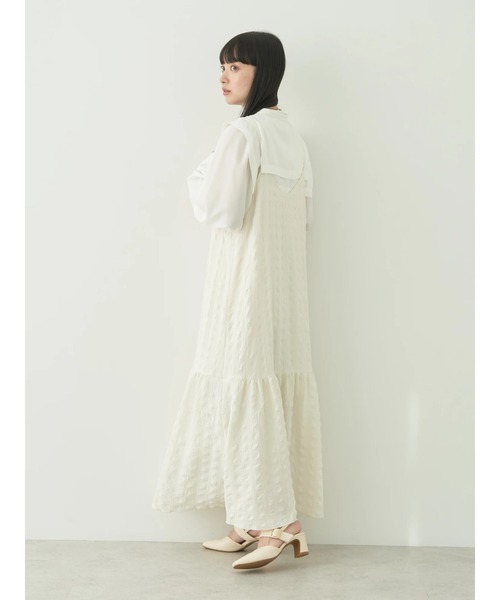 earth music&ecology(アースミュージックアンドエコロジー)の「シャーリングギャザー切替キャミドレ(ワンピース・レディース・アイボリー/ターコイズブルー/コーラル・FREE)」の16枚目の写真