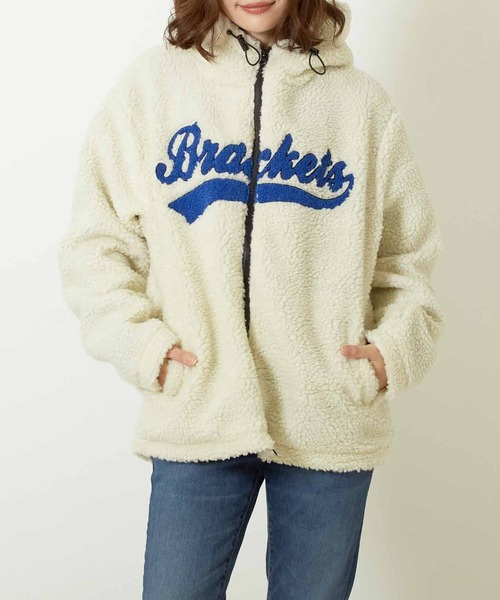 Bling Leads(ブリングリーズ)の「【Bl】【Bling leads】オーバーサイズ刺繍ロゴボアフルZIPパーカー(ブルゾン・レディース・ブラック系/ベージュ系/ダークグリーン系/ホワイト系1/ブラウン系/ホワイト系・MEDIUM/LARGE/X-LARGE)」の2枚目の写真