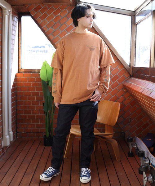 8(eight)(エイト)の「フェイクレイヤードロングTシャツ(Tシャツ/カットソー・メンズ・パープル/キャメル/スミクロ・MEDIUM/LARGE)」の18枚目の写真