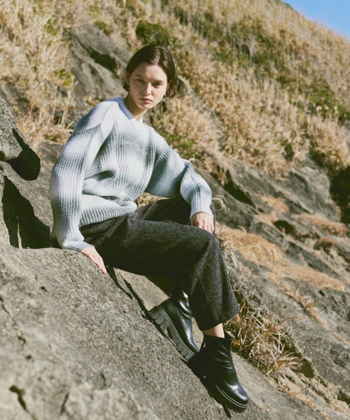 Happy John（ハッピージョン）の「track sole boots/トラックソールブーツ（ブーツ・レディース・ブラック・SMALL/MEDIUM/LARGE）」の2枚目の写真