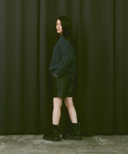 Happy John（ハッピージョン）の「track sole boots/トラックソールブーツ（ブーツ・レディース・ブラック・SMALL/MEDIUM/LARGE）」の6枚目の写真