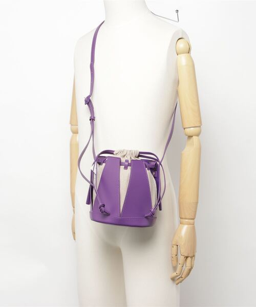 the dilettante(ザ・ディレッタント)の「Daphne Mini レザー×へリンボン柄バッグ(ショルダーバッグ・レディース・ブルー/ベージュ系その他/パープル・FREE)」の7枚目の写真