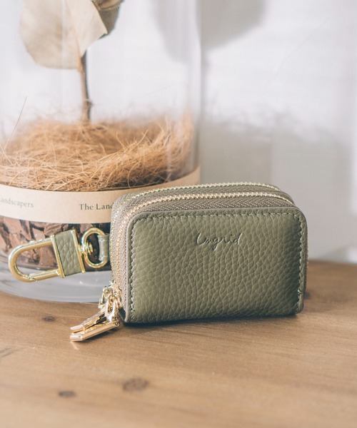 Ungrid（アングリッド）の「【Ungrid/アングリッド】 シュリンクレザー W ZIP スマートキーケース（キーケース/キーアクセサリー・レディース・ベージュ系その他/ブラック/カーキ/アイボリー/グレイッシュブルー/ネイビー/グレイッシュベージュ/オリーブ/キャメル/シルバー/チャコールグレー/オレンジ/ラベンダー/マスタード/ゴールド/ミント/スモークピンク・FREE）」の7枚目の写真