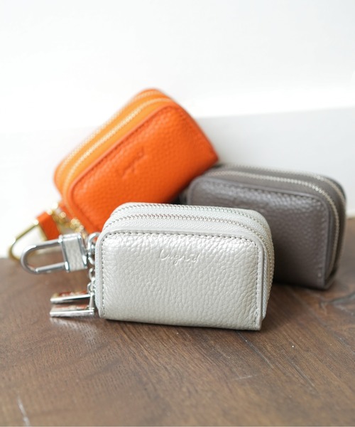 Ungrid（アングリッド）の「【Ungrid/アングリッド】 シュリンクレザー W ZIP スマートキーケース（キーケース/キーアクセサリー・レディース・ベージュ系その他/ブラック/カーキ/アイボリー/グレイッシュブルー/ネイビー/グレイッシュベージュ/オリーブ/キャメル/シルバー/チャコールグレー/オレンジ/ラベンダー/マスタード/ゴールド/ミント/スモークピンク・FREE）」の16枚目の写真