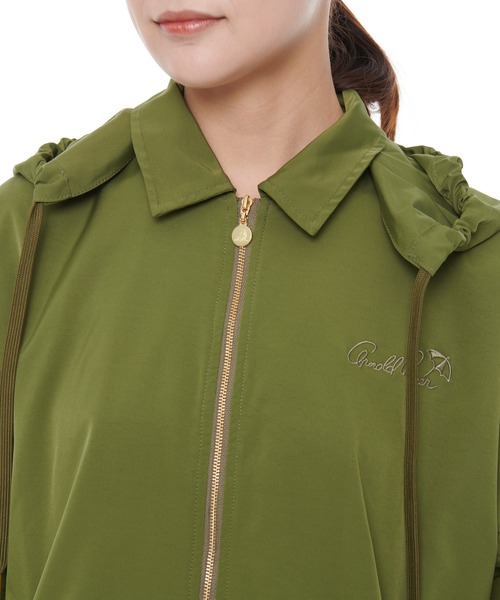 Arnold Palmer（アーノルドパーマー）の「オーバーサイズ フード ミリタリー コーチジャケット（ミリタリージャケット・レディース・アイボリー/カーキ/ブラック・S/M/L）」の4枚目の写真