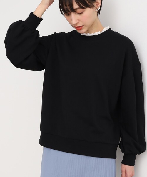 DRESKIP(ドレスキップ)の「◆【大人のためのスウェット】衿フリルレ-スのレイヤード風(スウェット・レディース・グレー/オフホワイト/ブラック・03/02)」の2枚目の写真